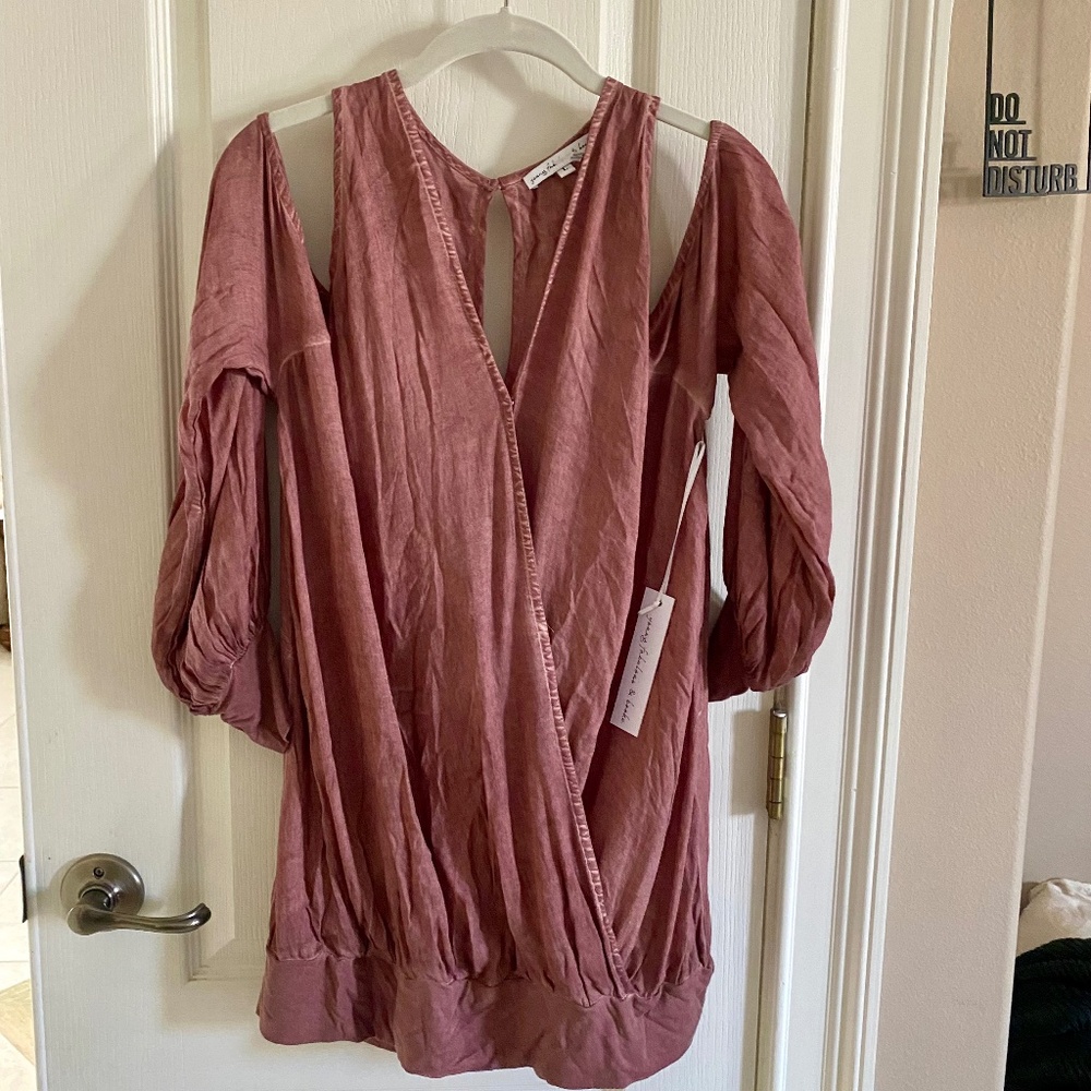 NWT YOUNG FABULOUS & BROKE Banded Hem Blouse